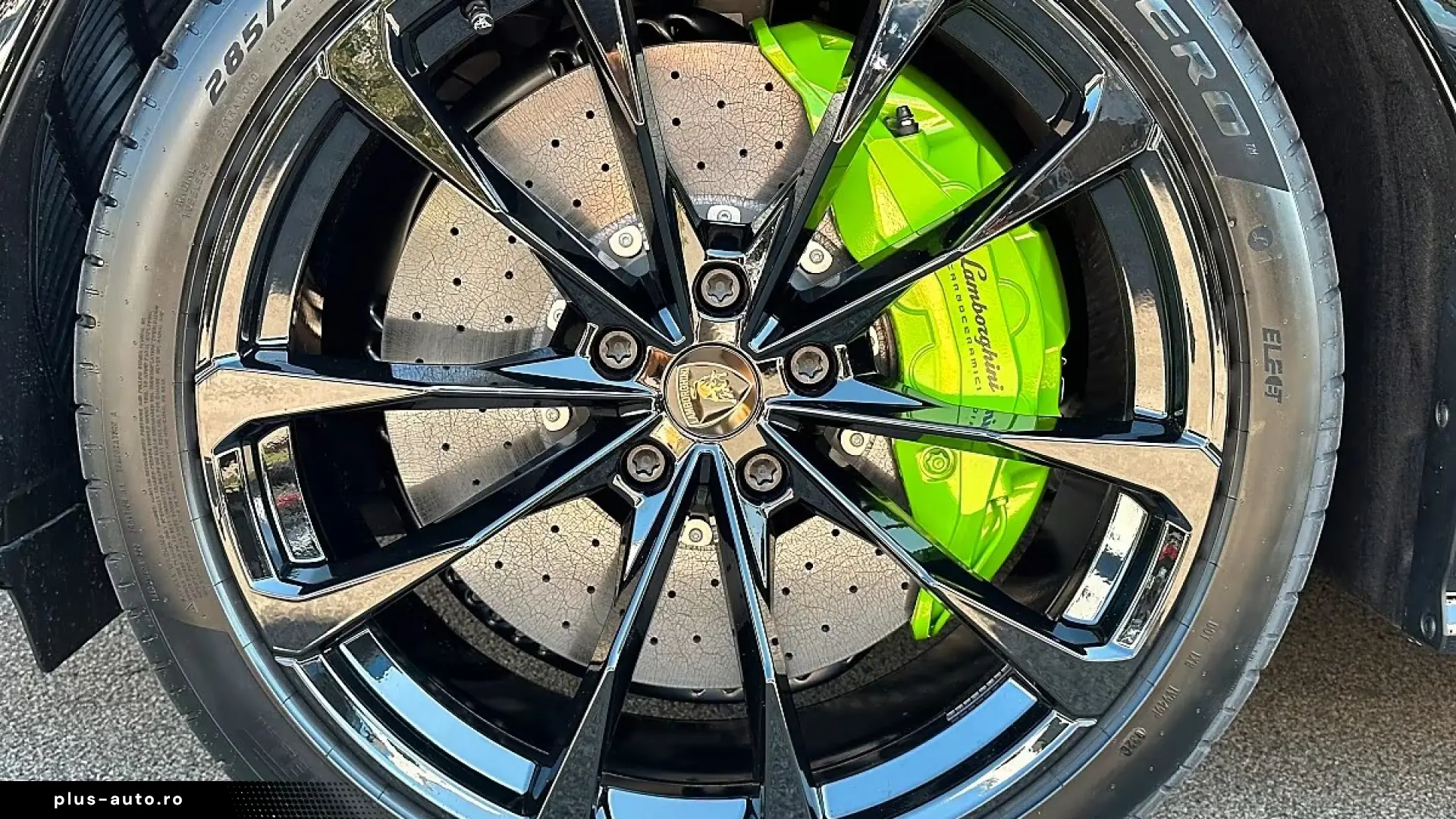 Lamborghini URUS SE 2026   Finanțare Leasing