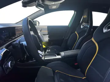 MERCEDES-BENZ A45 S AMG Speedshift DCT