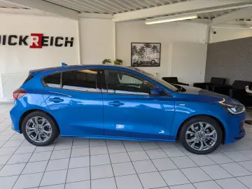 FORD Focus Aut. ST-Line LED Kamera ACC Lenkrd-Heiz 17