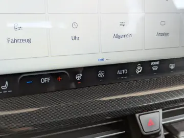 FORD Focus Aut. ST-Line LED Kamera ACC Lenkrd-Heiz 17