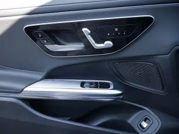 MERCEDES-BENZ CLE 53 AMG 4MATIC  Coupé MBUX Ambiente LED