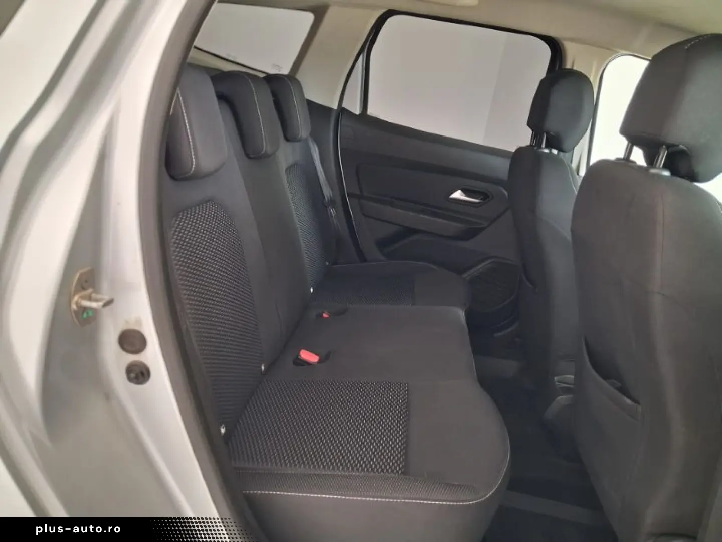 DACIA DUSTER 1.3 TCe 130CP Comfort 4WD