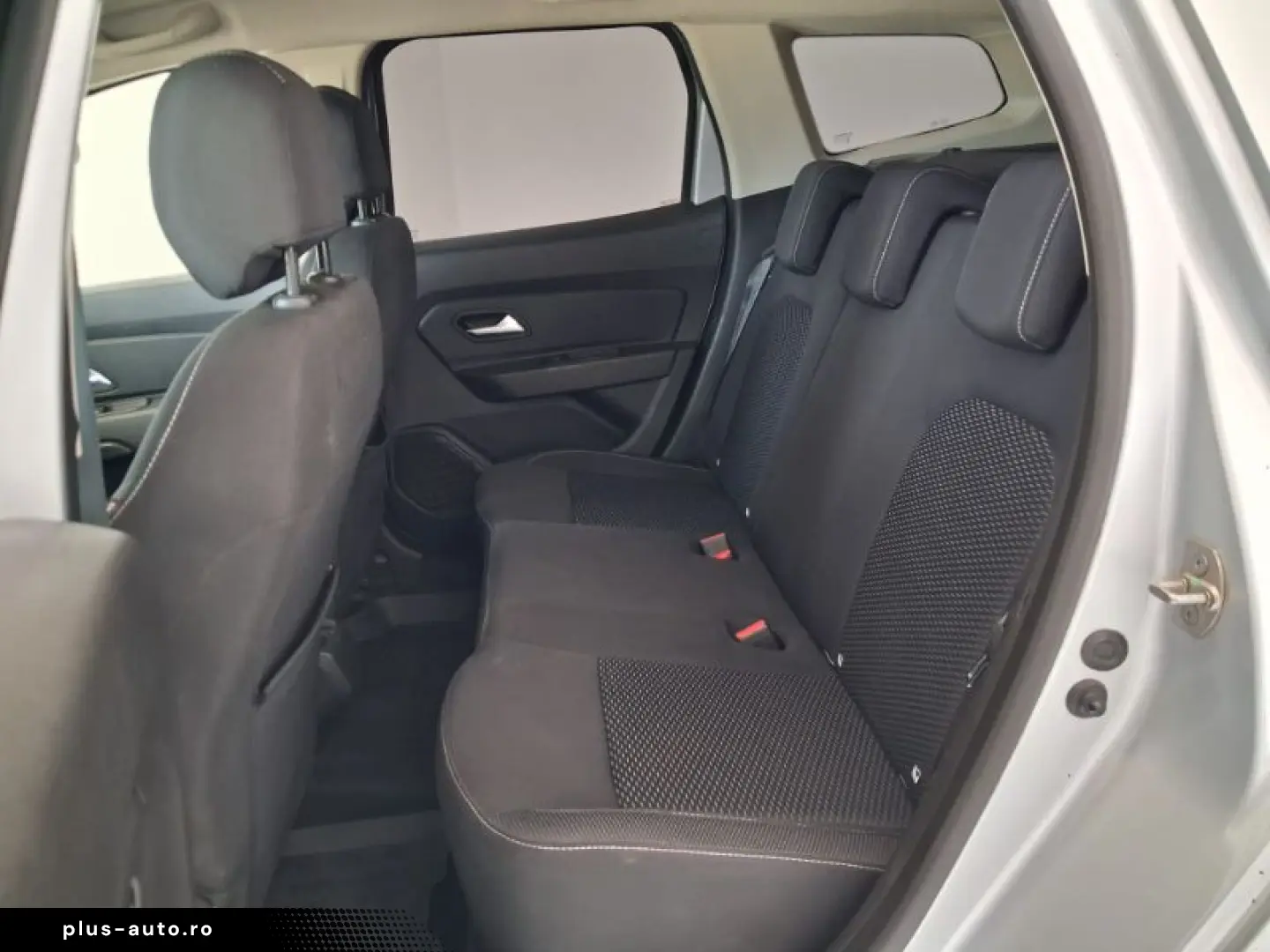 DACIA DUSTER 1.3 TCe 130CP Comfort 4WD