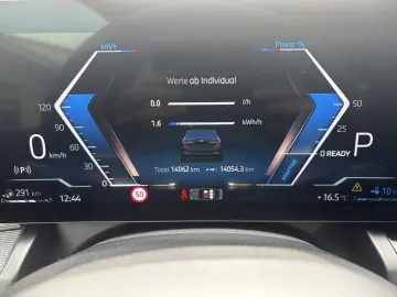 BMW 550e xDr MSpo AdaptiveSusp B&W 360 Ventilation