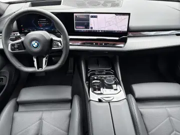 BMW 550e xDr MSpo AdaptiveSusp B&W 360 Ventilation
