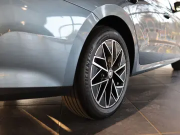 SKODA Octavia LIMOUSINE 1 5 TSI CLEVER RÜCKFAHRKAMERA