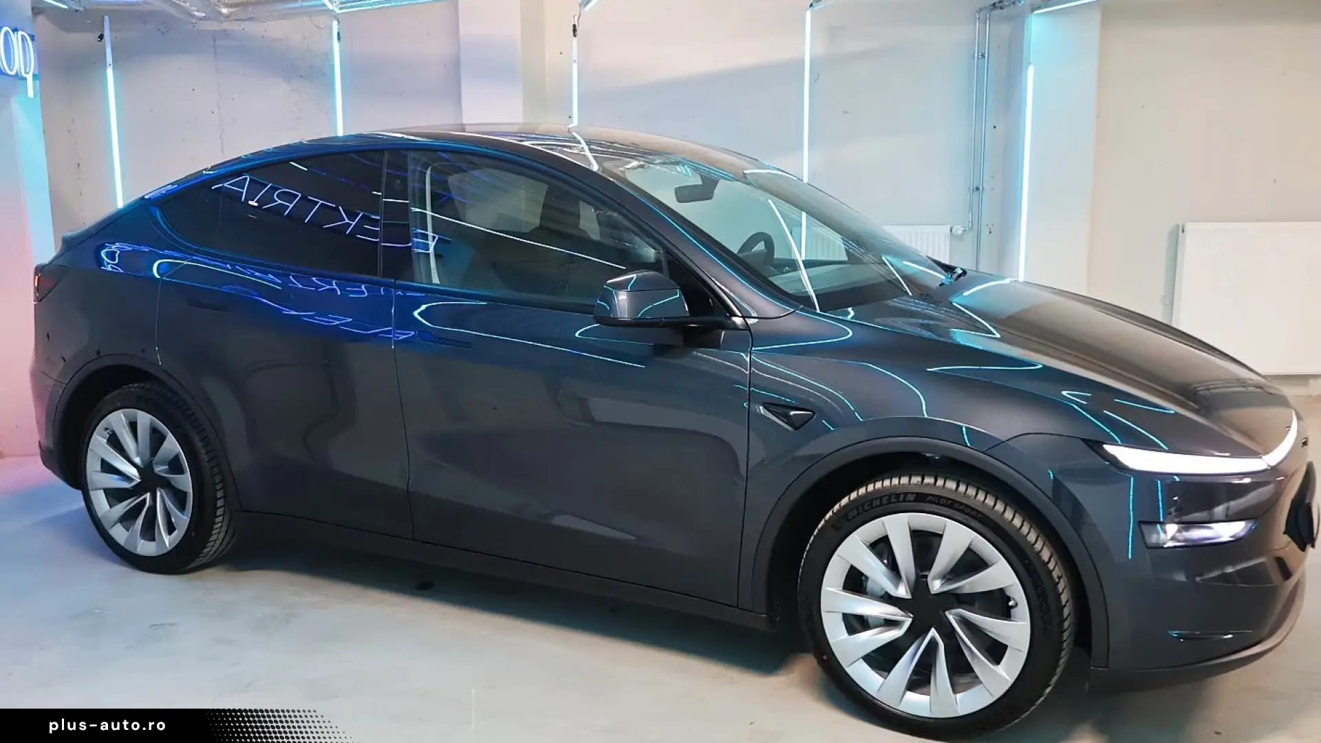 Tesla Model Y Premium Long Range Dual AWD