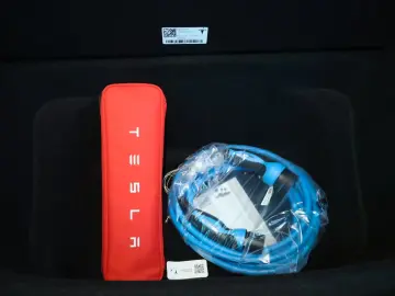 Tesla Model Y Premium Long Range Dual AWD