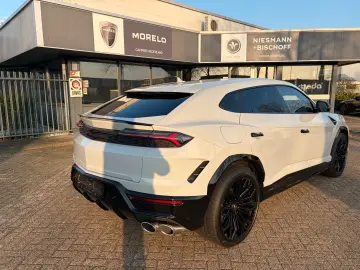 Lamborghini Urus 4.0 V8 PHEV SE B&) Panorama