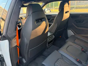 Lamborghini Urus 4.0 V8 PHEV SE B&) Panorama