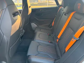 Lamborghini Urus 4.0 V8 PHEV SE B&) Panorama