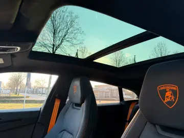 Lamborghini Urus 4.0 V8 PHEV SE B&) Panorama