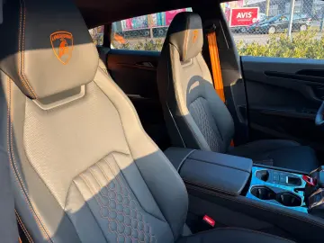 Lamborghini Urus 4.0 V8 PHEV SE B&) Panorama