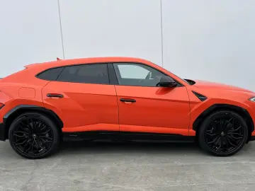 Lamborghini Urus SE  AdPersonam B&O Sportivo