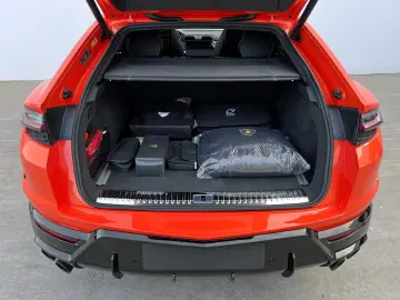 Lamborghini Urus SE  AdPersonam B&O Sportivo