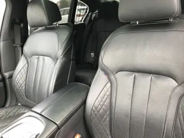 BMW 745e M Sportpaket 3 X TV B&W DAB S-Dach Leder