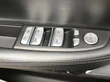 BMW 745e M Sportpaket 3 X TV B&W DAB S-Dach Leder