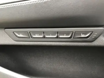 BMW 745e M Sportpaket 3 X TV B&W DAB S-Dach Leder