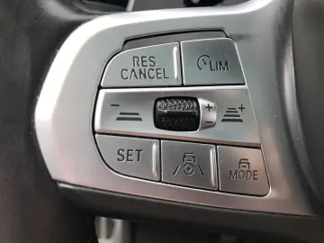 BMW 745e M Sportpaket 3 X TV B&W DAB S-Dach Leder