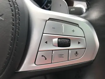 BMW 745e M Sportpaket 3 X TV B&W DAB S-Dach Leder