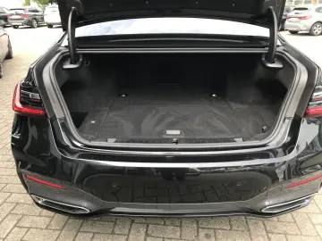 BMW 745e M Sportpaket 3 X TV B&W DAB S-Dach Leder