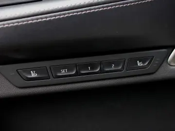 BMW 740d xDrive M Sport ACC Massage 3D Harman HEADUP