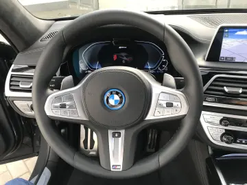 BMW 745e Limousine M Sportpaket Touch Command DAB