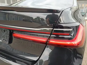BMW 730d xDrive M SPORTPAKET SOFT-CLOSE MASSAGE LASE