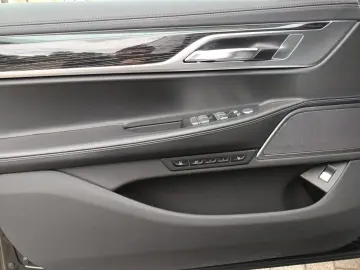 BMW 730d xDrive M SPORTPAKET SOFT-CLOSE MASSAGE LASE