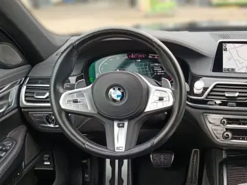 BMW 730d xDrive M SPORTPAKET SOFT-CLOSE MASSAGE LASE