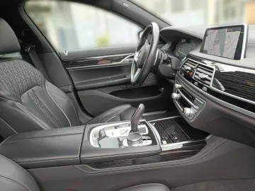 BMW 730d xDrive M SPORTPAKET SOFT-CLOSE MASSAGE LASE