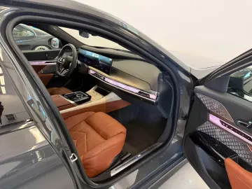 BMW 740 d xDr M Sport VOLLAUSSTATTUNG
