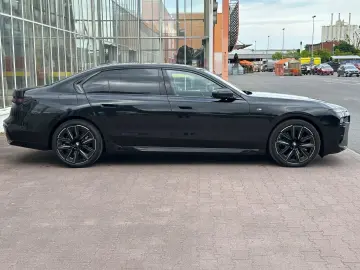 BMW 740 7 740 d xDrive M Sport Pano 360 Kam  Memory