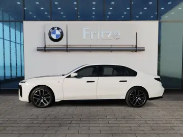 BMW 740 d xDr. M-Sport LED LEDER PANO STANDHEI. AHZV