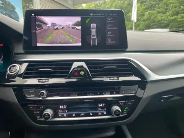 BMW 520d xD M Sport   M PAKET SCHADO LASER PROF KAM