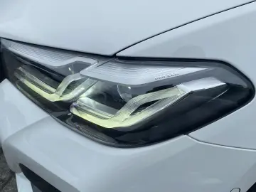 BMW 520d xD M Sport   M PAKET SCHADO LASER PROF KAM