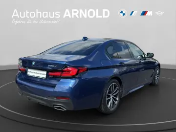 BMW 520d xDrive Limousine M Sportpaket HiFi AHK LED