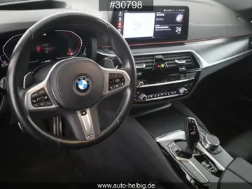 BMW 520 d M Sport #AHK#Laser#Leder#Pano#HuD#19Zoll#