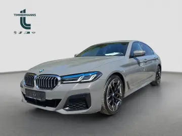 BMW 520d xDrive M Sport DrAssProf H&K HUD Glasdach