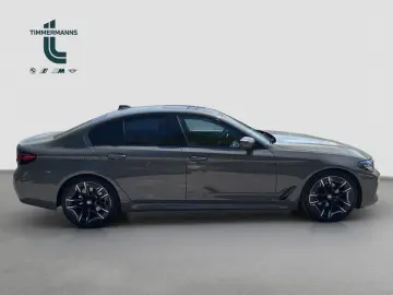 BMW 520d xDrive M Sport DrAssProf H&K HUD Glasdach
