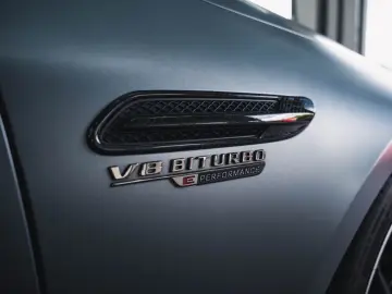 MERCEDES-BENZ AMG GT 4-trg. 63 S E Performance MAGNO CARBON