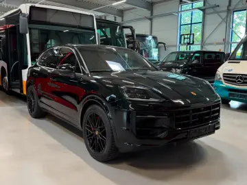 PORSCHE Cayenne S-V8 4 Matrix-Pano-HUD-ACC-AHK Facelift