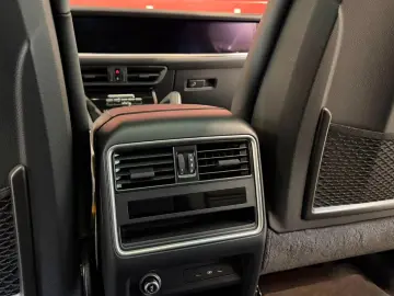 PORSCHE Cayenne S-V8 4 Matrix-Pano-HUD-ACC-AHK Facelift