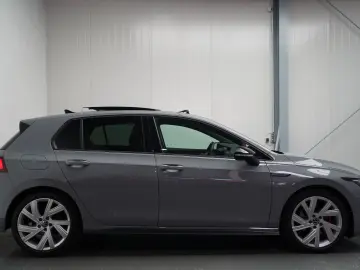 VW Golf VIII GTD PANO LEDER H&K HEADUP MATRIX
