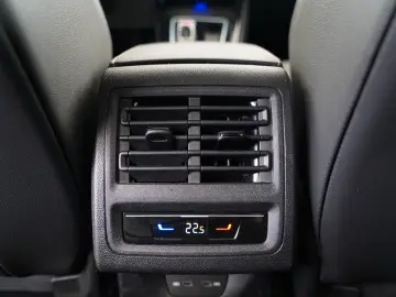 VW Golf VIII GTD PANO LEDER H&K HEADUP MATRIX