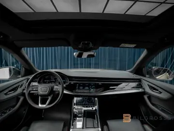 AUDI SQ8 TFSI quattro B&O AirSusp Massage Pano 360
