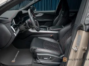 AUDI SQ8 TFSI quattro B&O AirSusp Massage Pano 360