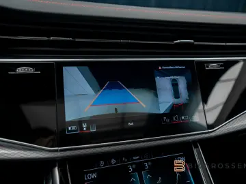 AUDI SQ8 TFSI quattro B&O AirSusp Massage Pano 360