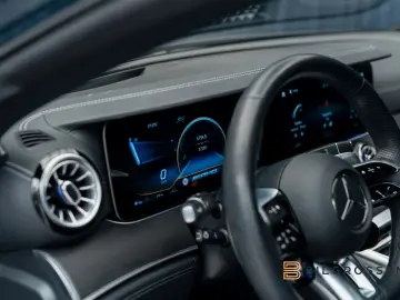 MERCEDES-BENZ AMG GT 43 4Matic  Nighr Pano Burmester Head-up