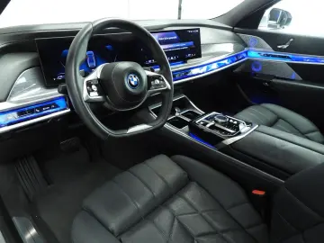 BMW 750 7 Serie 750e xDrive   LED   Leder   HUD   Ac
